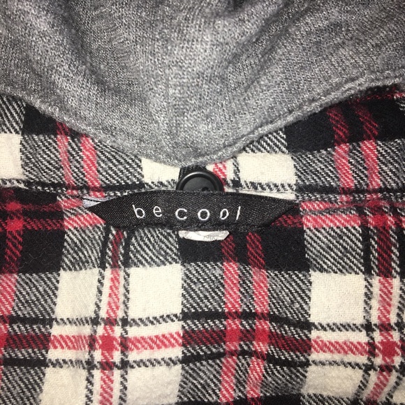 Stripped Flannel With Removable Hood - Picture 3 of 6